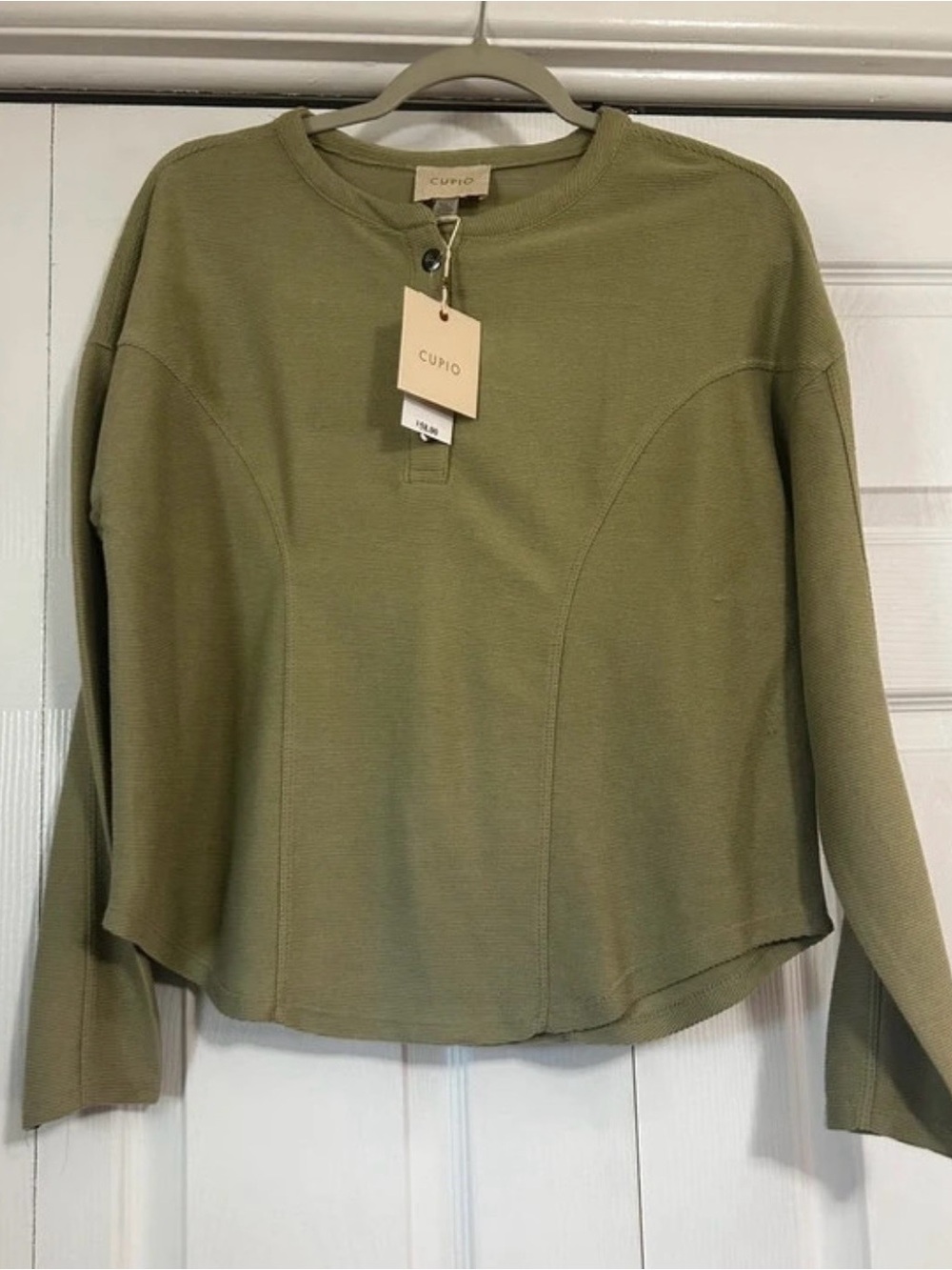 Cupio Olive Green Long Sleeve Pullover – Size Medium – NWT